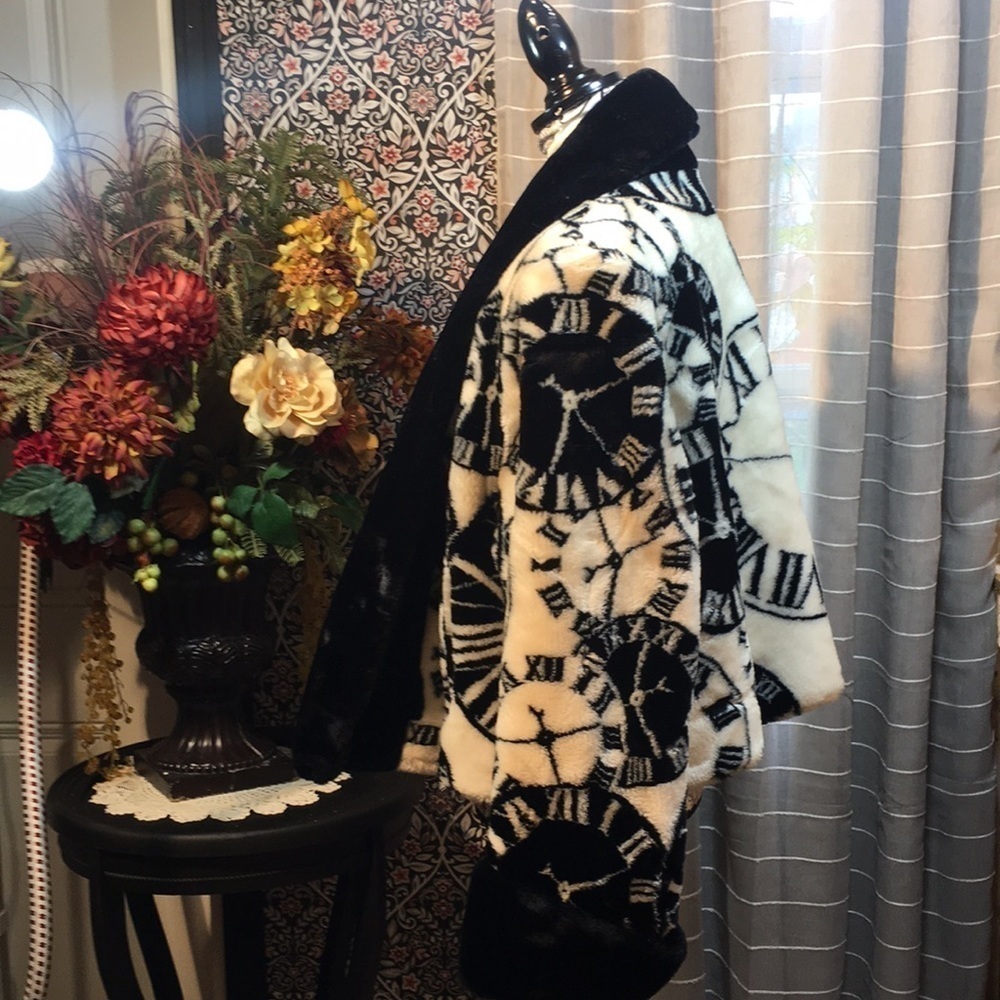 Plush soft open front rolled cuff coat - Picture 5 of 10